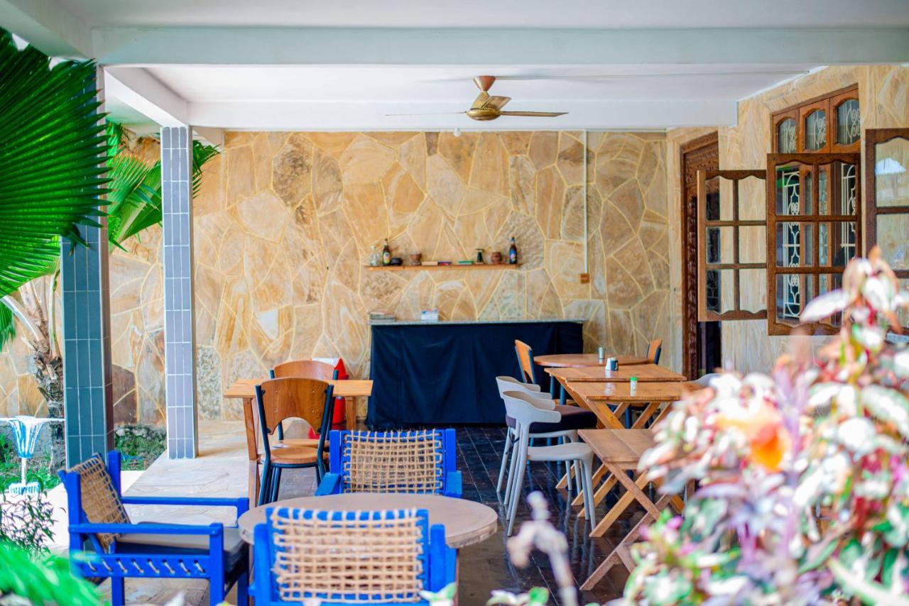 Ondo House *
